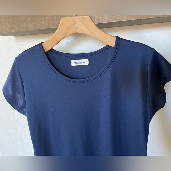 Taylor Stitch| Navy Short Sleeve Blouse, Basic Casual Tee, Form Fitting••• - Picture 2 of 7